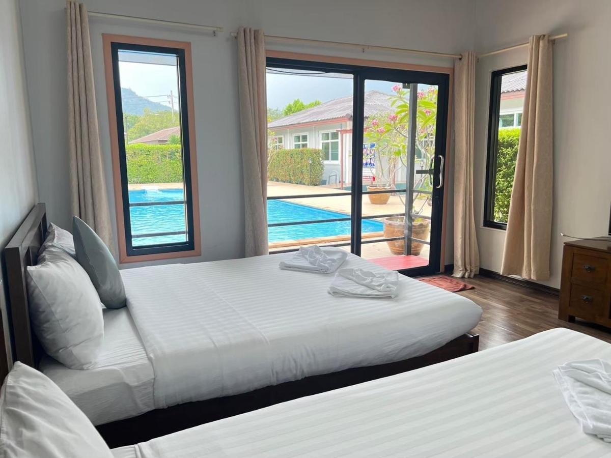 Hotel Baan Suan Khun Yaiy Ban Wang Takhrai Esterno foto