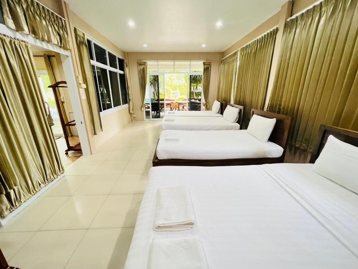 Hotel Baan Suan Khun Yaiy Ban Wang Takhrai Esterno foto